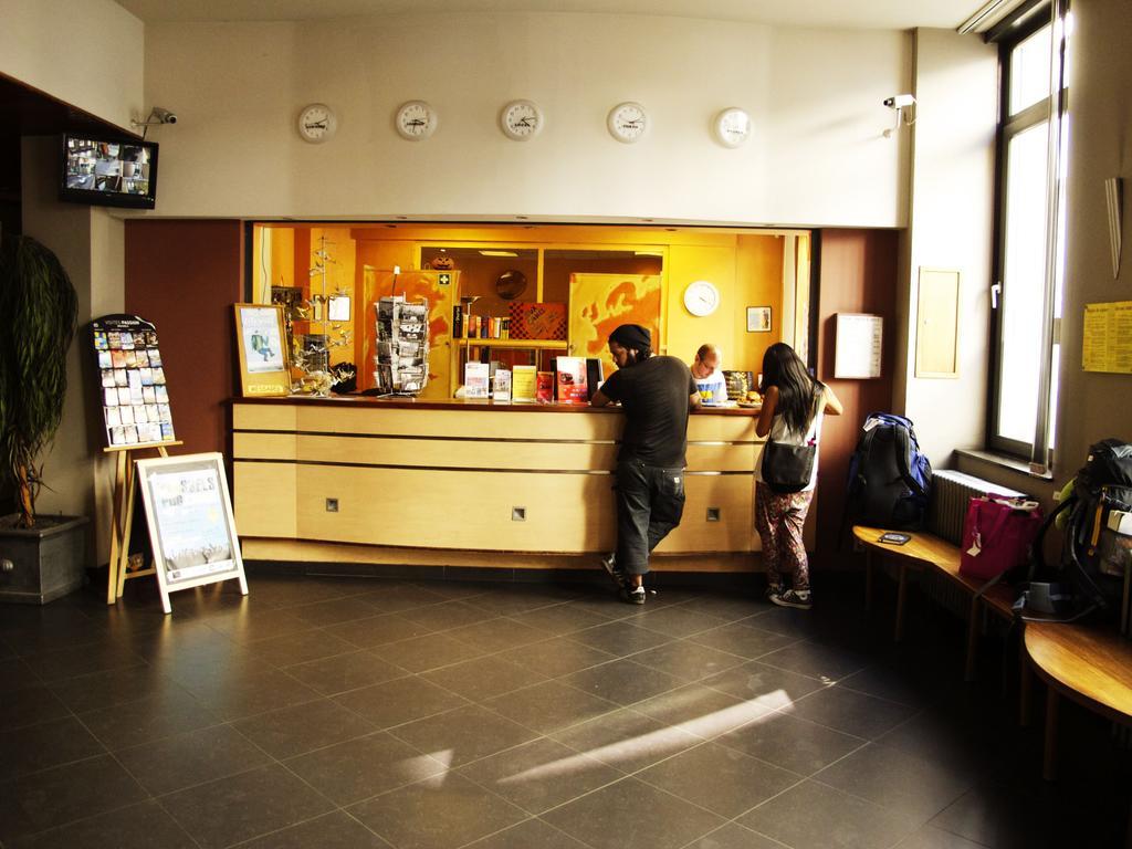 Van Gogh Youth Hostel City Centre Saint-Josse-ten-Noode Room photo