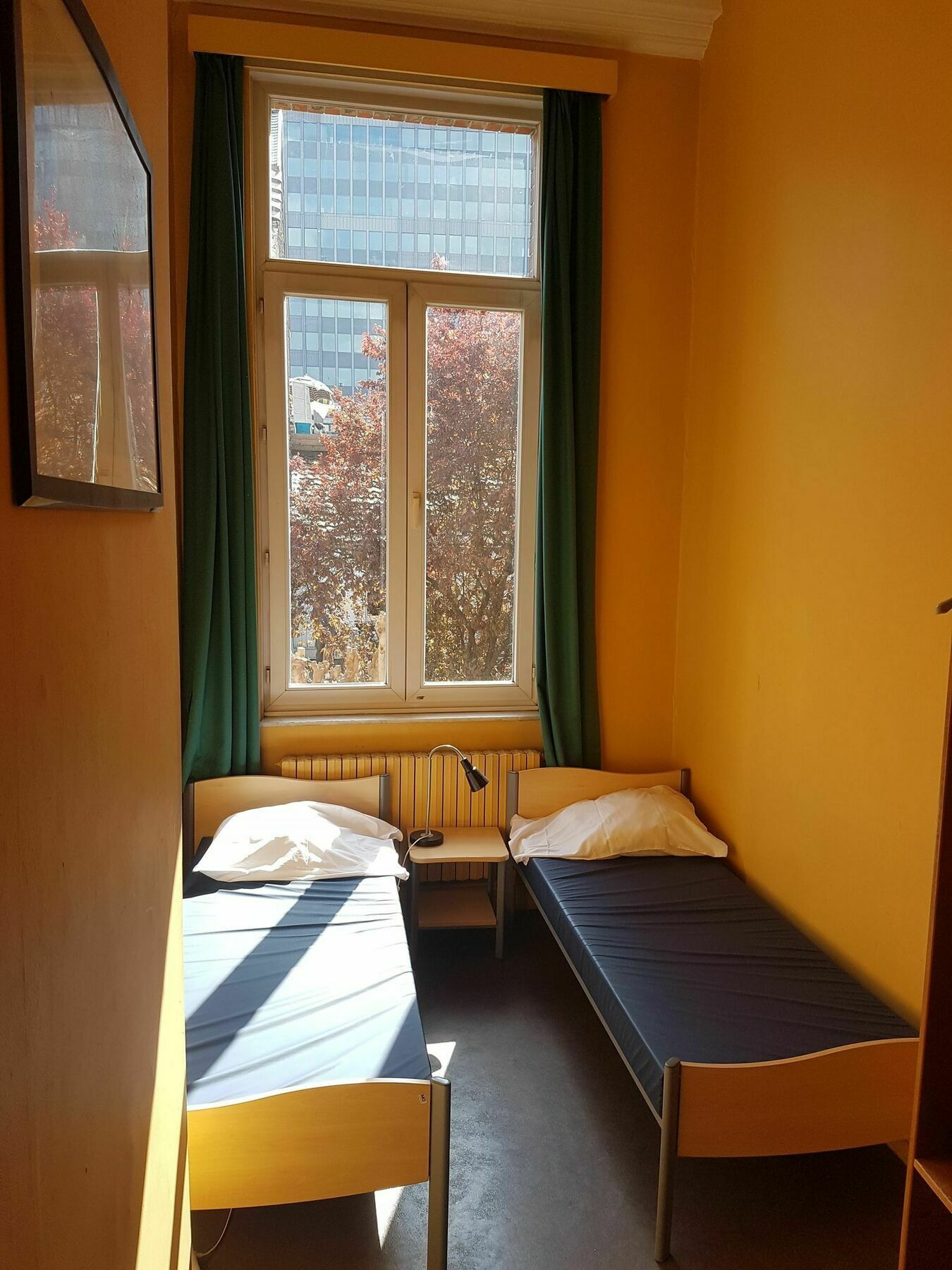Van Gogh Youth Hostel City Centre Saint-Josse-ten-Noode Exterior photo