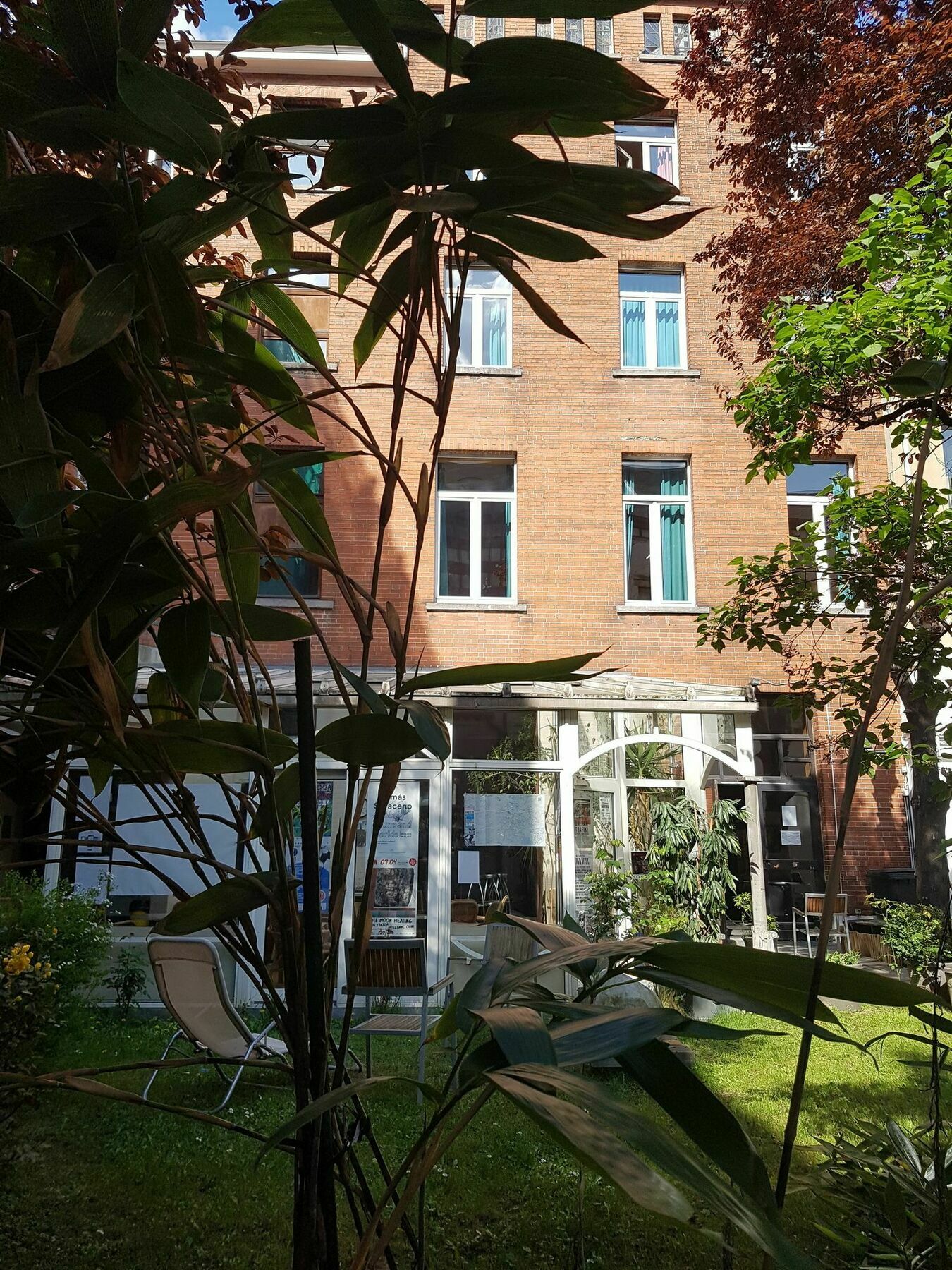 Van Gogh Youth Hostel City Centre Saint-Josse-ten-Noode Exterior photo