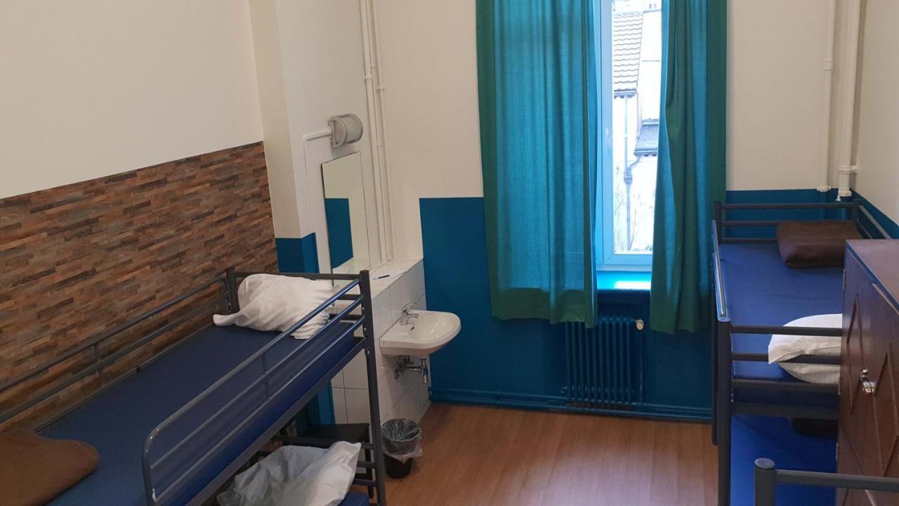 Van Gogh Youth Hostel City Centre Saint-Josse-ten-Noode Exterior photo